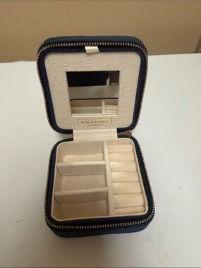 BENE VOLENCE NAVY PLUSH VELVET TRAVEL JEWELRY BOX